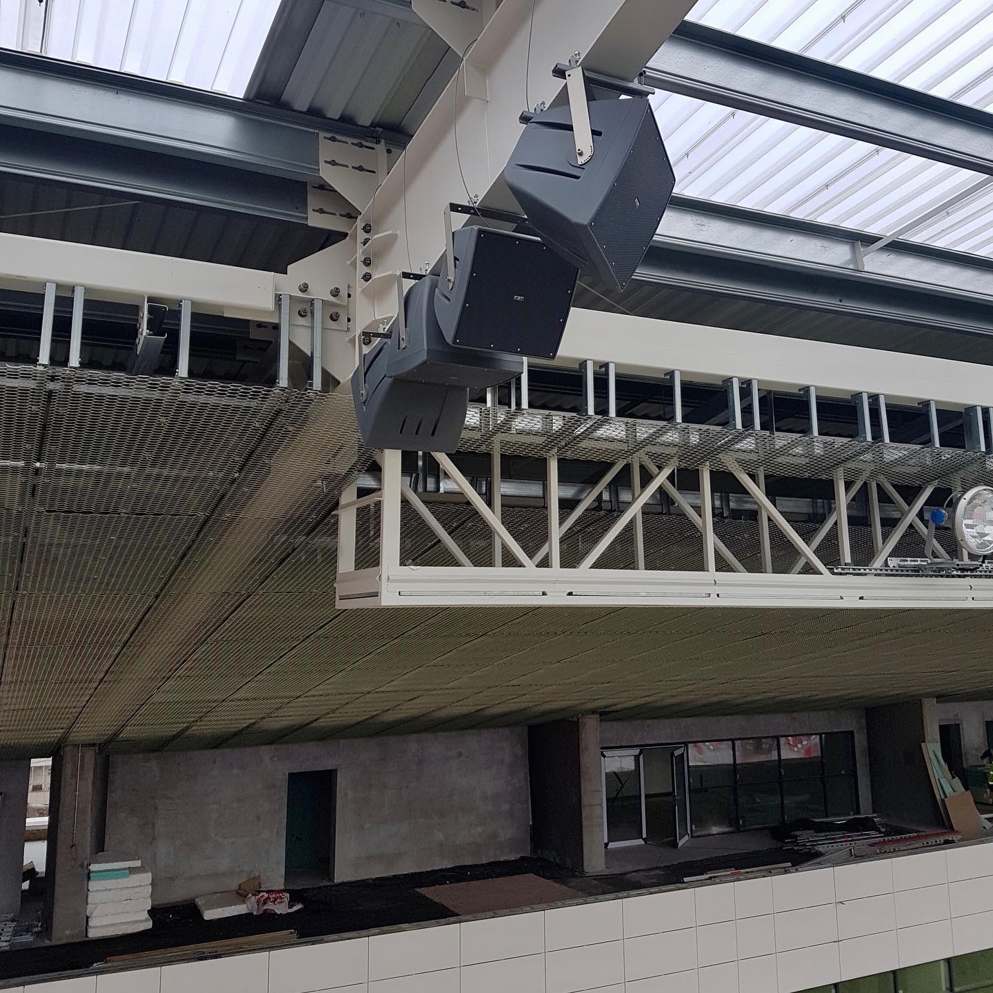 FBT SHADOW system installed at the Diósgyõri Stadion (DVTK), Miskolc, Hungary