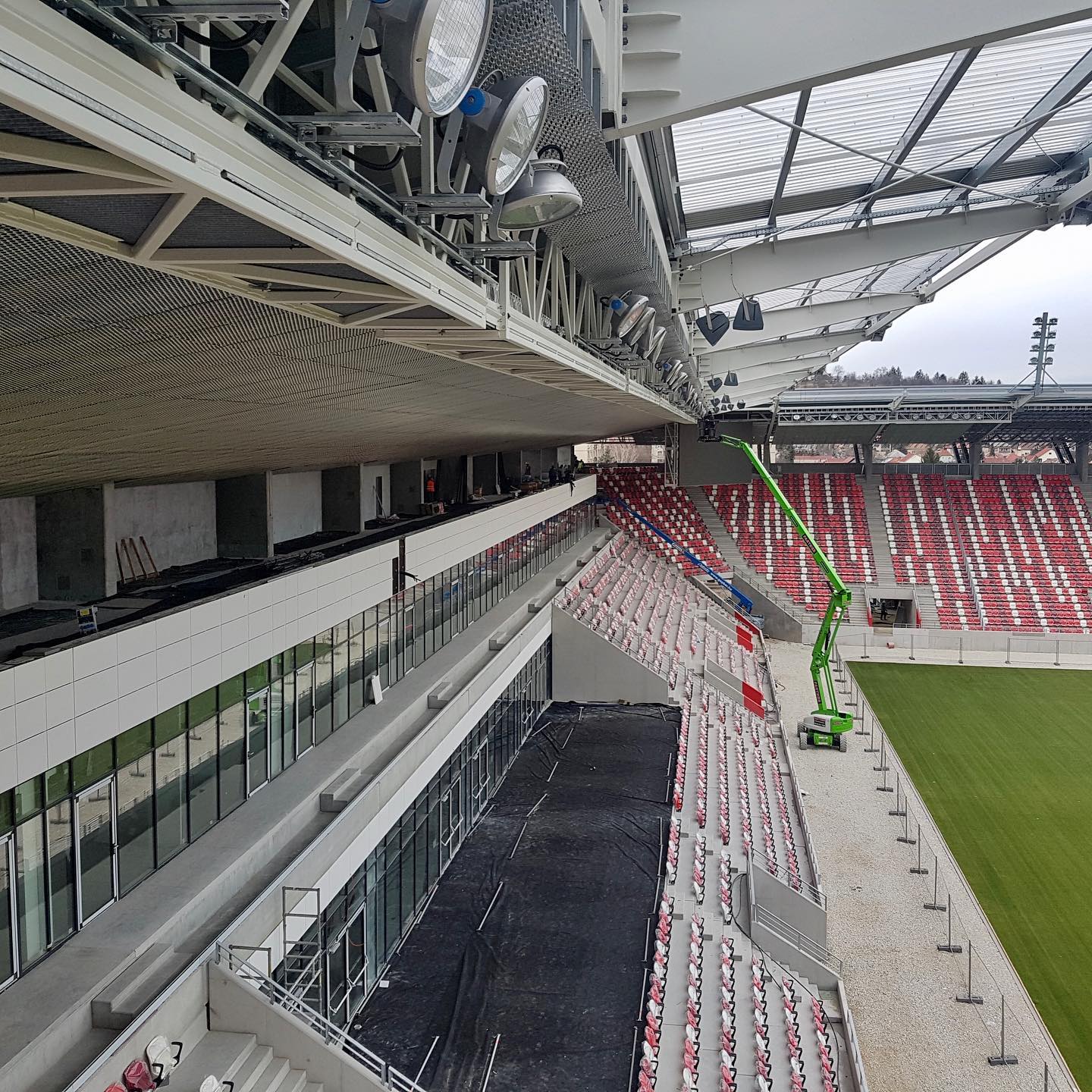 FBT SHADOW system installed at the Diósgyõri Stadion (DVTK), Miskolc, Hungary