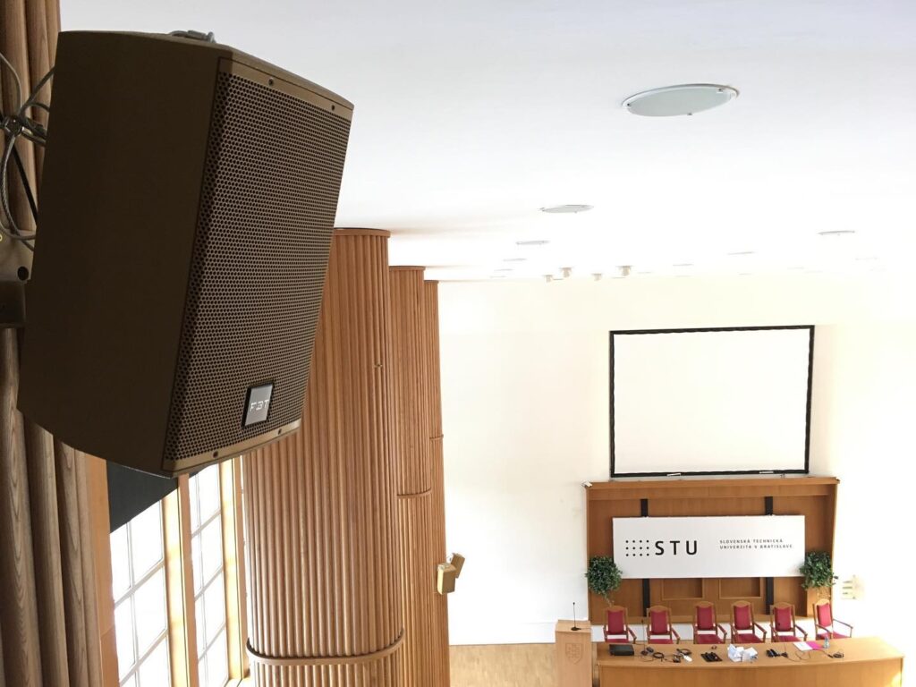 Slovenská technická univerzita v Bratislave